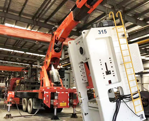 石台县附近随车吊出租，轻松解决运输难题