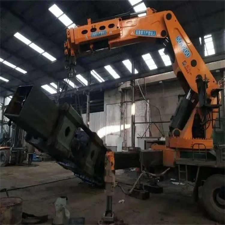 石台县200吨折臂吊出租
