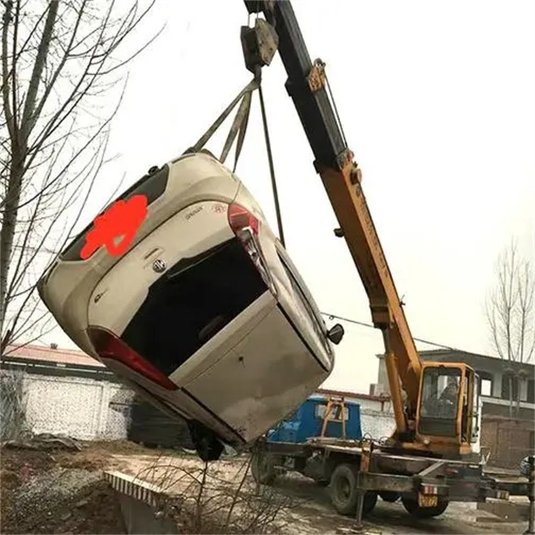 石台县吊车吊轿车租赁指南：如何选吨位、避风险、省预算