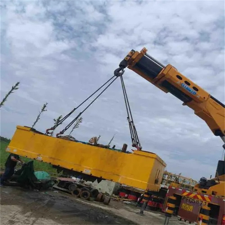 石台县随车吊吊集装箱怎么吊